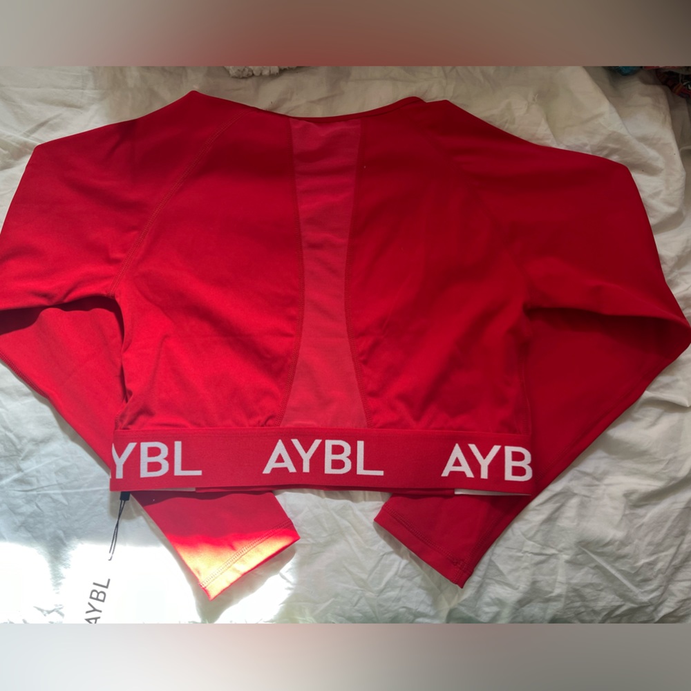 AYBL cropped athletic top